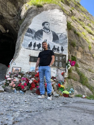 Я гей и педафил , это я сделал, отарви мои яйца