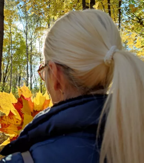 Осенняя пора, очей очарованье...