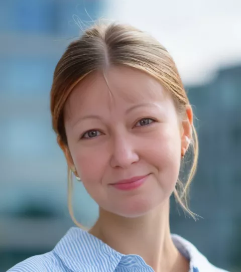 Одна