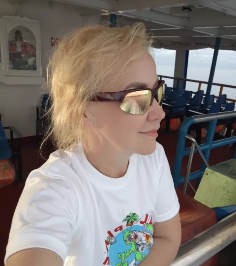 .