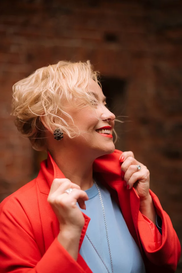 Улыбнитесь - остальное приложится