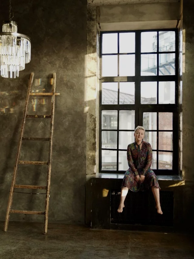 Я воин по сути, мирный сейчас,по большей части